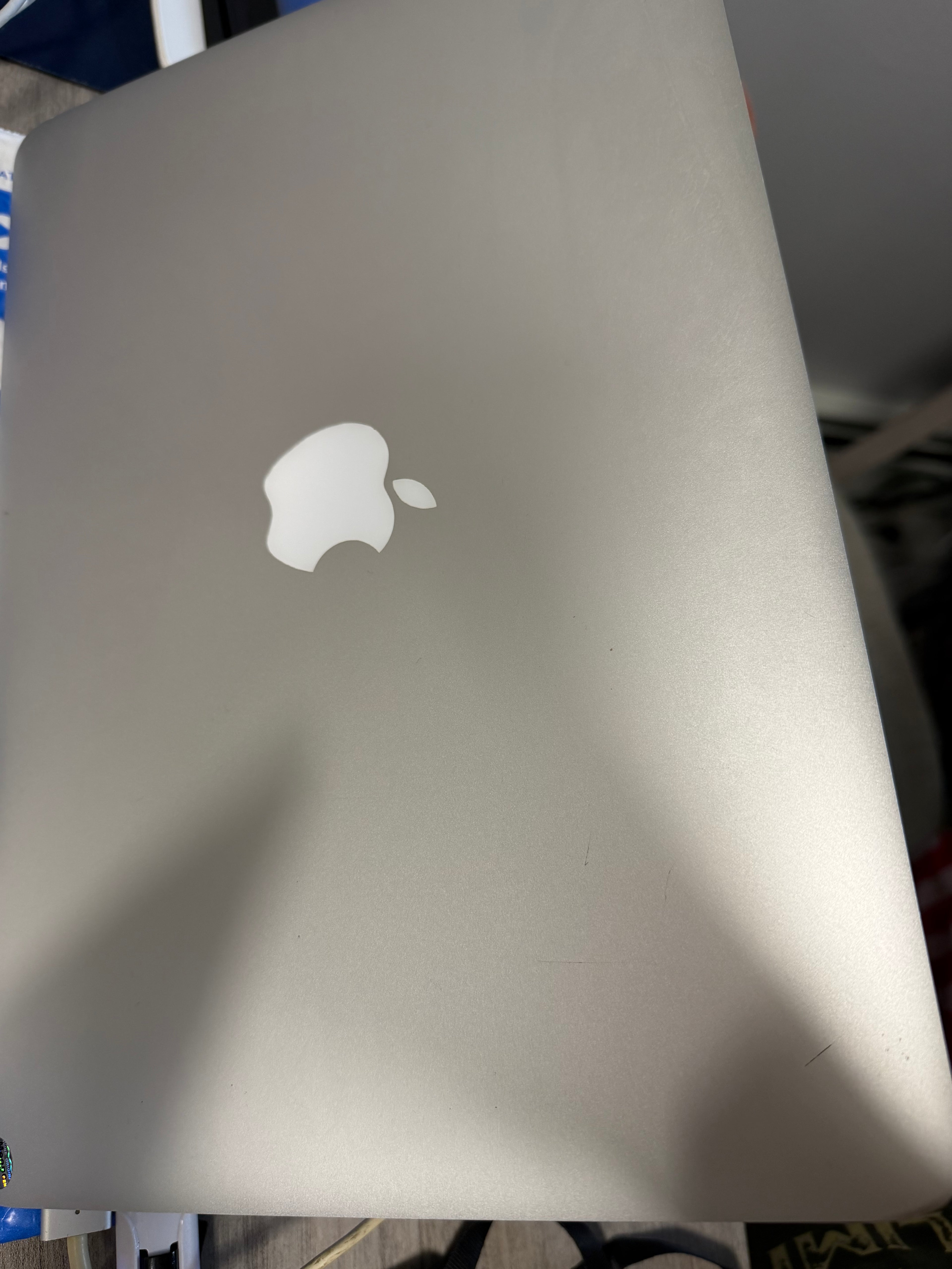 MacBook Air Core i5 13" 128GB A1466 EXCELLENT CONDITION